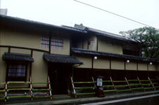 machi5.jpg (39407 bytes)