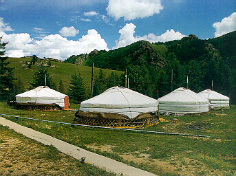 hou-p1-3.jpg (156086 bytes)