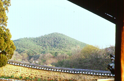 h-p-4-3.jpg (153850 bytes)