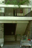 h-p7-11.jpg (39040 bytes)